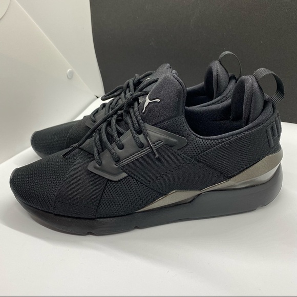 Puma Shoes - Puma Black iridecent Sneakers Size 9